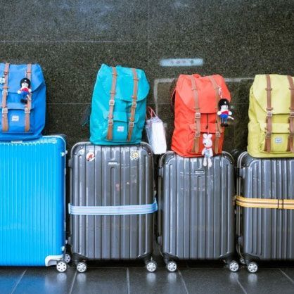 Luggage lockers in Paris and waiting 